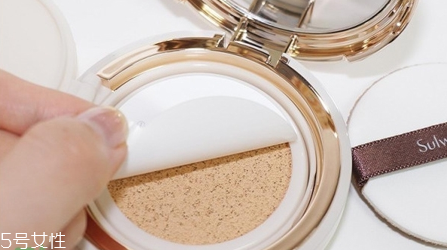 雪花秀櫻花氣墊色號(hào)怎么選？持久度數(shù)一數(shù)二