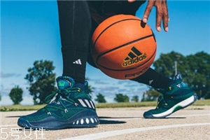 運(yùn)動鞋鞋底什么材質(zhì)好？運(yùn)動鞋鞋底這樣挑