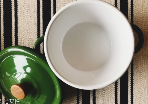 琺瑯鍋可以煲湯嗎？讓喝湯變得有逼格