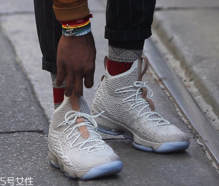 運(yùn)動(dòng)鞋有味道怎么去除？運(yùn)動(dòng)鞋去味小妙招