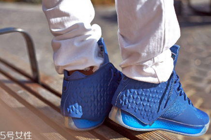 運(yùn)動(dòng)鞋有味道怎么去除？運(yùn)動(dòng)鞋去味小妙招