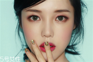 pony新年妝怎么畫？清新自然的新年妝