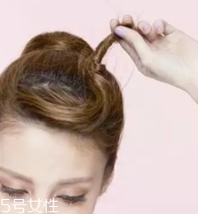 馬尾怎么扎顯臉?。狂R尾位置越高越精神