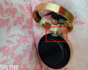 怎么判斷YSL圣羅蘭氣墊真假？從4個(gè)小細(xì)節(jié)一看便知