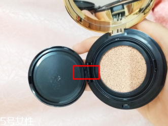 怎么判斷YSL圣羅蘭氣墊真假？從4個(gè)小細(xì)節(jié)一看便知