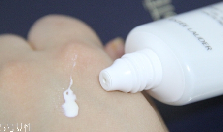 雅詩蘭黛防曬霜怎么樣？