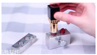 手工口紅怎么做？什么色號(hào)都隨你心思啦