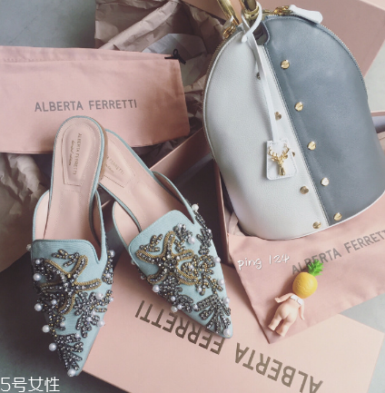 alberta ferretti是奢侈品嗎？閑散自在的意式風情