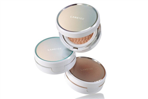 蘭芝小白光氣墊bb霜好用嗎？蘭芝雪潤修顏氣墊粉凝霜