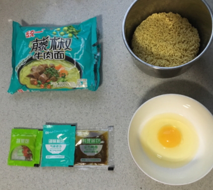 藤嬌牛肉面和藤椒牛肉面哪個(gè)好吃？統(tǒng)一和康師傅的對(duì)決