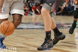 運(yùn)動(dòng)鞋要買大半碼嗎？根據(jù)自己的運(yùn)動(dòng)習(xí)慣挑選