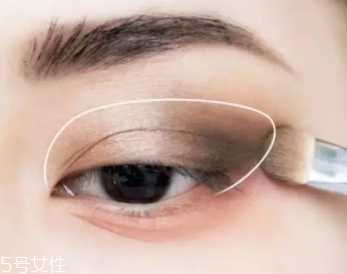 過年涂什么口紅？這些唇色讓親屬夸你好看