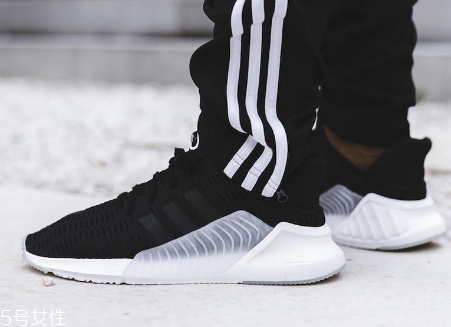 運(yùn)動(dòng)鞋為什么洗后很臭？運(yùn)動(dòng)鞋洗完還臭的原因