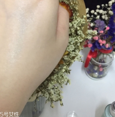 雅詩(shī)蘭黛乳液多少錢？