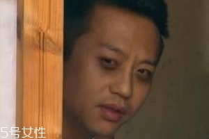 黑眼圈用什么眼霜好？多效護理型眼霜是首選