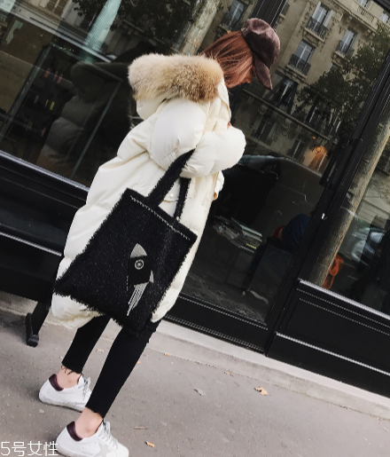 胯寬穿什么衣服好看？再也不用擔心屁股大