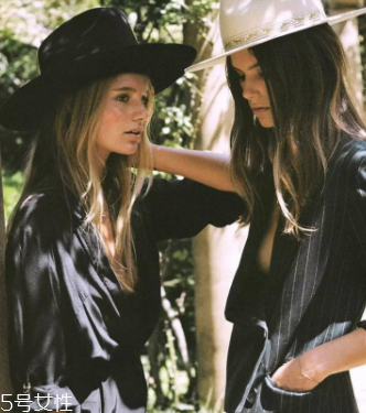 戴什么帽子顯臉??？寬檐帽讓臉看起來小