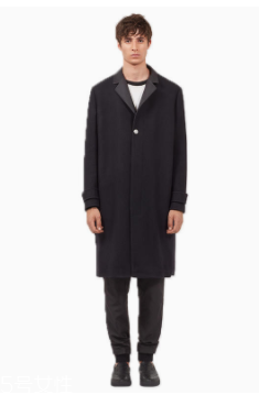 男士大衣哪種好看？男士穿這3類大衣氣質(zhì)翩翩