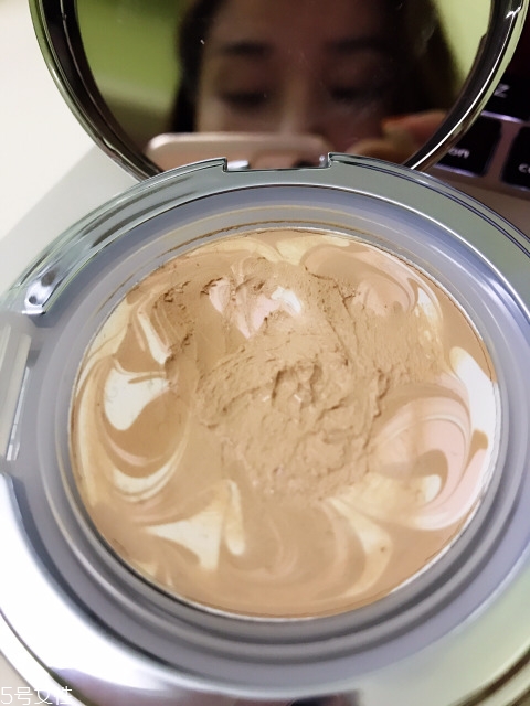 愛敬氣墊專柜多少錢？愛敬精華水粉霜?dú)鈮|bb