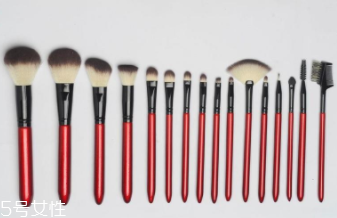 國產(chǎn)化妝刷什么牌子好？盤點那些使用感超好的國產(chǎn)化妝刷