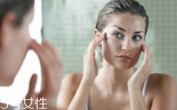 隔離霜可以直接涂在臉上嗎？要用補(bǔ)水產(chǎn)品打底才好