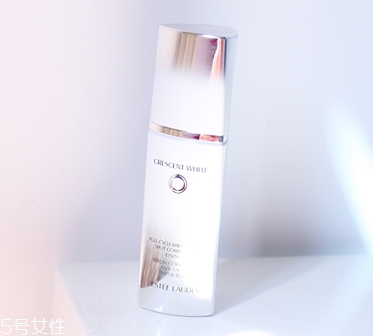 雅詩蘭黛晶透沁白精華怎么樣？一起來看看評測