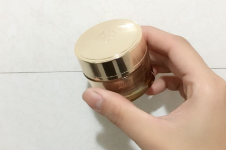 雅詩蘭黛多效智妍眼霜怎么用？