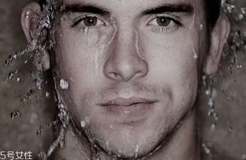 男士護(hù)膚品用什么牌子好？男士護(hù)膚品步驟