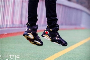 運動鞋鞋墊老往后面跑怎么辦？