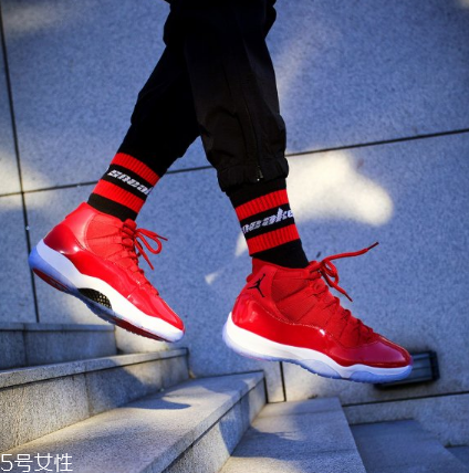 運(yùn)動鞋氣墊咯吱的響怎么辦？可能是漏氣或者進(jìn)水了