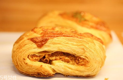 吃肉松面包會(huì)胖嗎 建議少吃 吃肉松面包會(huì)胖嗎 建議少吃