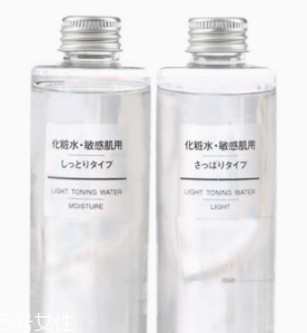 油痘皮適合什么護膚品？控油爽膚水不能少