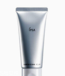 去黑頭面膜多久用一次？撕拉式和泥質(zhì)頻次不同