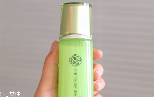 爽膚水有沉淀能用嗎？