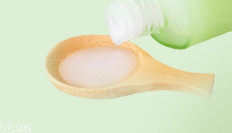 爽膚水要涂多少合適？來看看爽膚水的用量