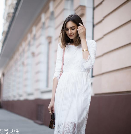 春天穿什么裙子好看？爭(zhēng)奇斗艷全靠它