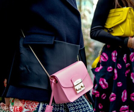 furla是奢侈品嗎？輕奢界的代表品牌
