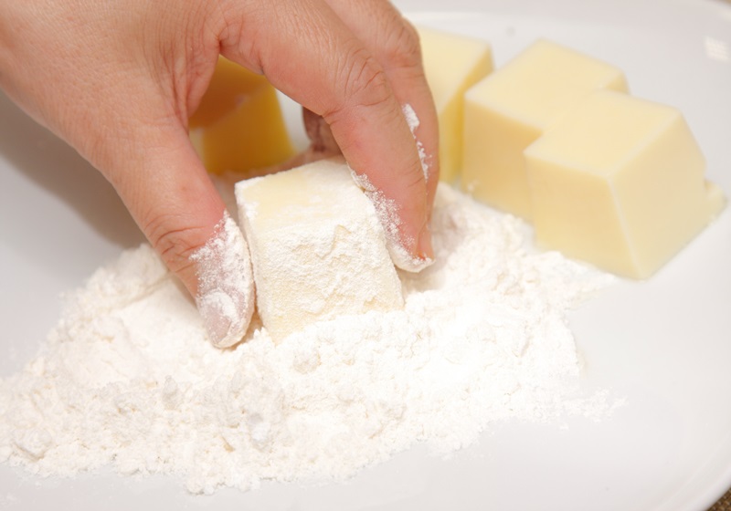 豆腐怎么炸不散也不沾鍋 豆腐怎么炸不散也不沾鍋