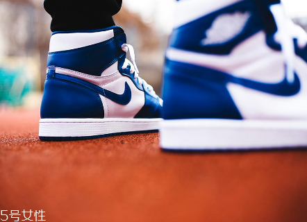 運(yùn)動(dòng)鞋有折痕印怎么辦？巧用雞蛋清來解決