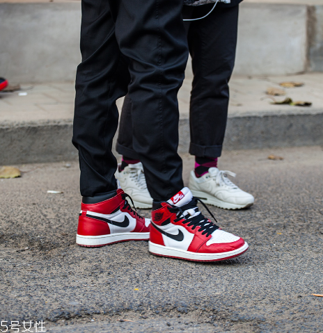 運(yùn)動鞋適合開車嗎？開車人士的最佳選擇