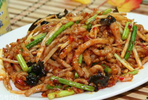 魚(yú)香肉絲用什么醋 白醋或陳醋都好吃 魚(yú)香肉絲用什么醋 白醋或陳醋都好吃