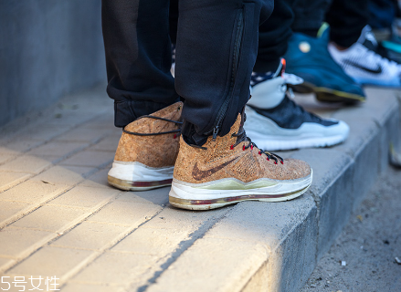 運(yùn)動(dòng)鞋適合走遠(yuǎn)路嗎？要看鞋底的種類