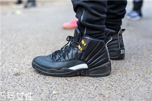 運動鞋發(fā)霉了怎么洗掉？霉斑清理要及時