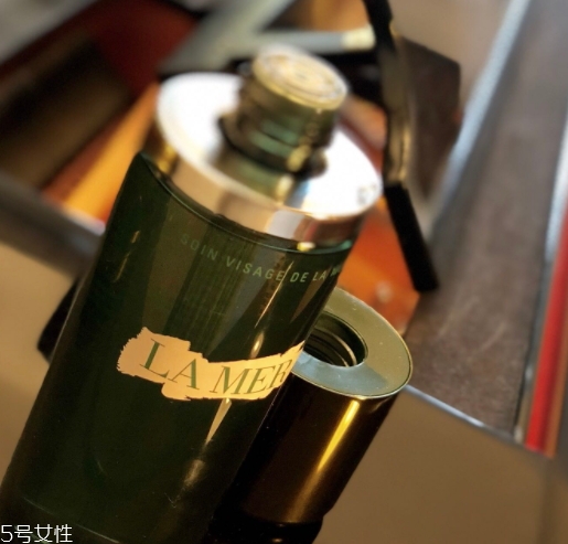 lamer海藍(lán)之謎和pola哪個好？