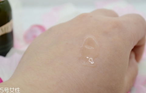 海藍(lán)之謎精華液多少錢？