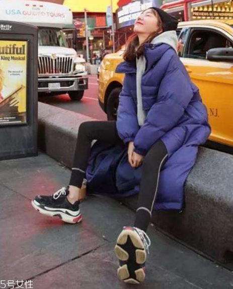 復(fù)古運(yùn)動風(fēng)怎么搭配？重回80年代潮流路線