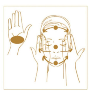 精華油有什么功效？三大功效拯救中年少女問題肌