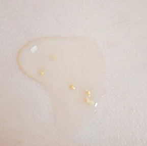 精華油有什么功效？三大功效拯救中年少女問題肌