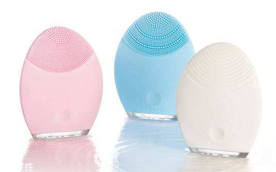 luna潔面儀第一次充電要多久？潔面儀不要跟人共用