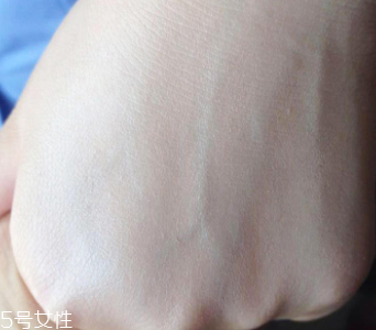 謎尚BB霜遮瑕效果好嗎？并不完美